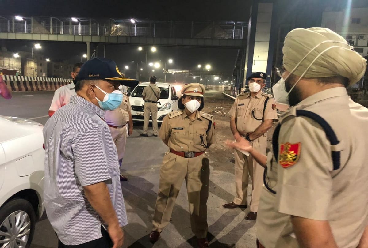 Newly appointed police commissioner Balaji Srivastava on a surprise night checking in Delhi