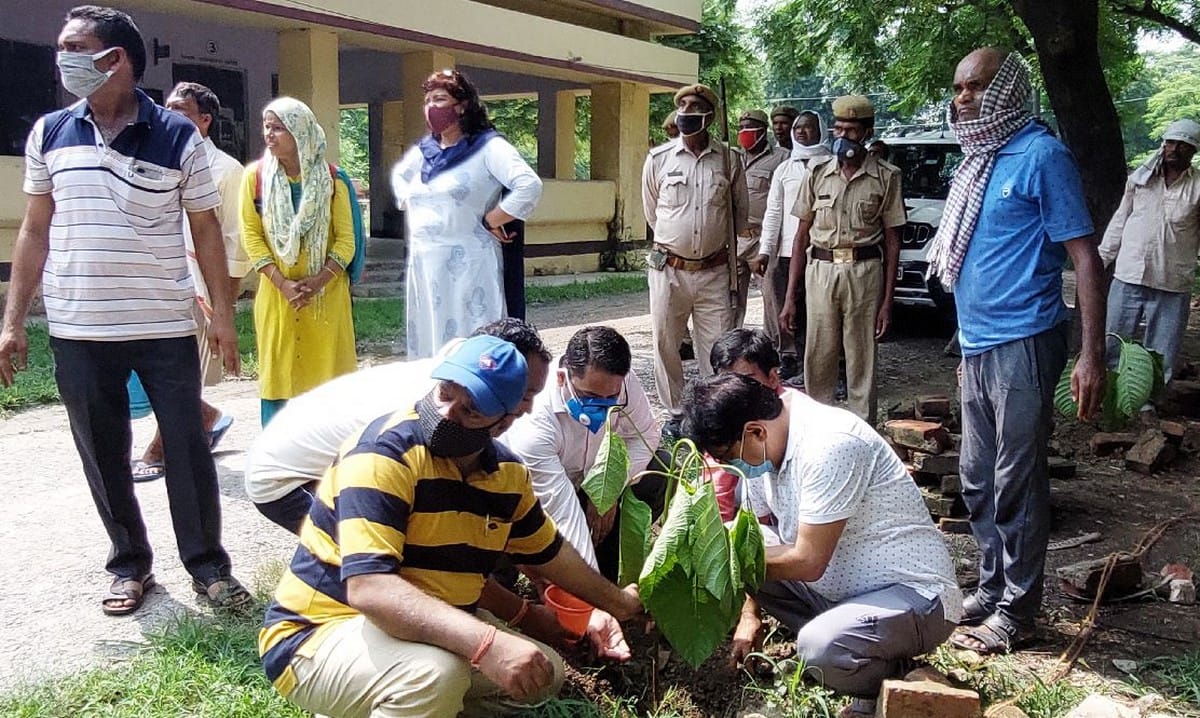 PM Modi will monitor plants being planted in Ghazipur