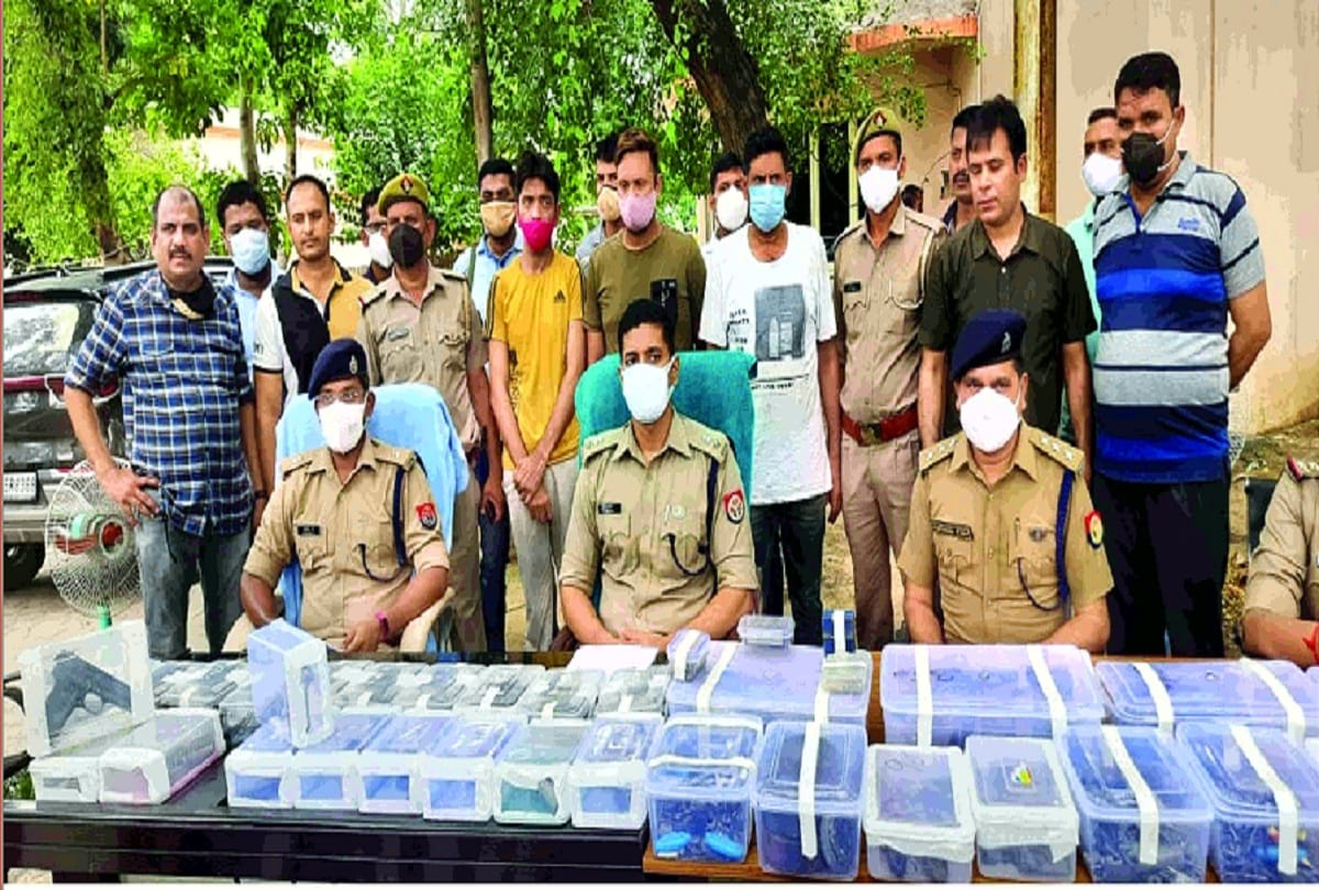 Three brothers were running illegal pistol factory in Greater Noida