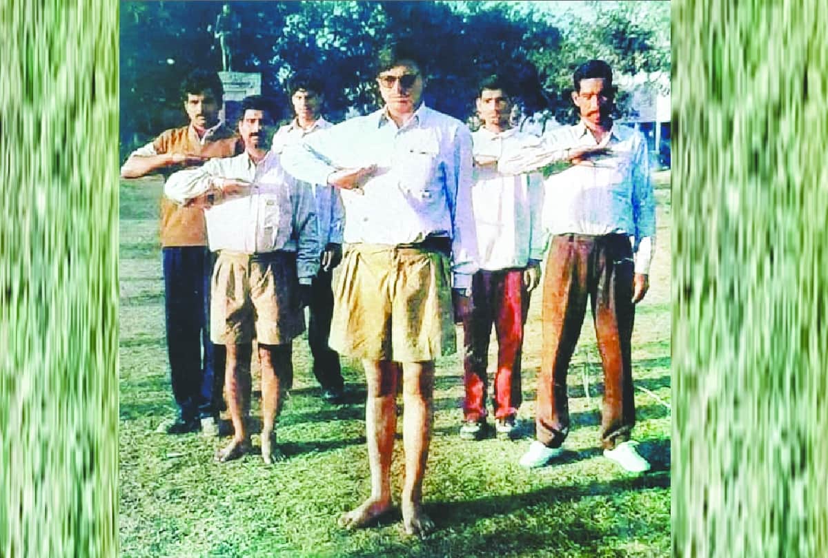 New chief minister of Uttarakhand was student of Lucknow University.