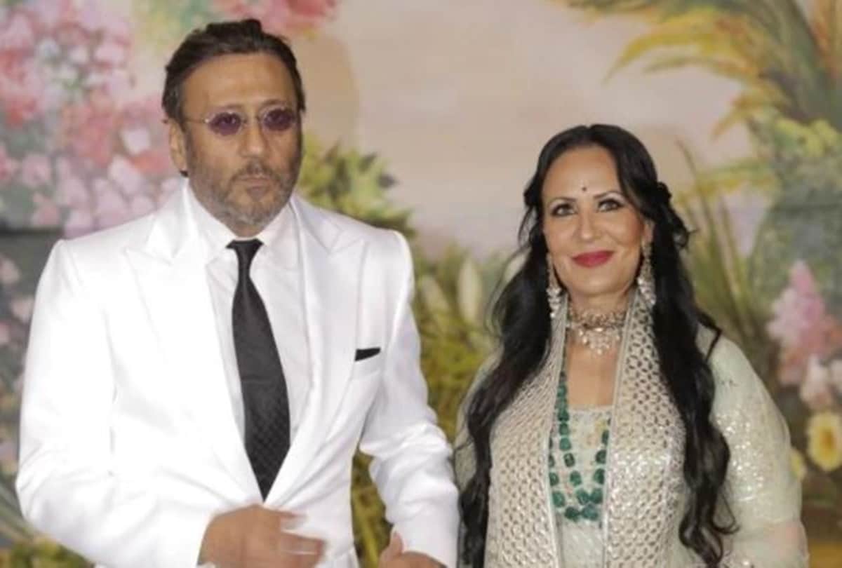 Jackie shroff told a story how his wife ayesha shroff came to save him when gang came to thrash him