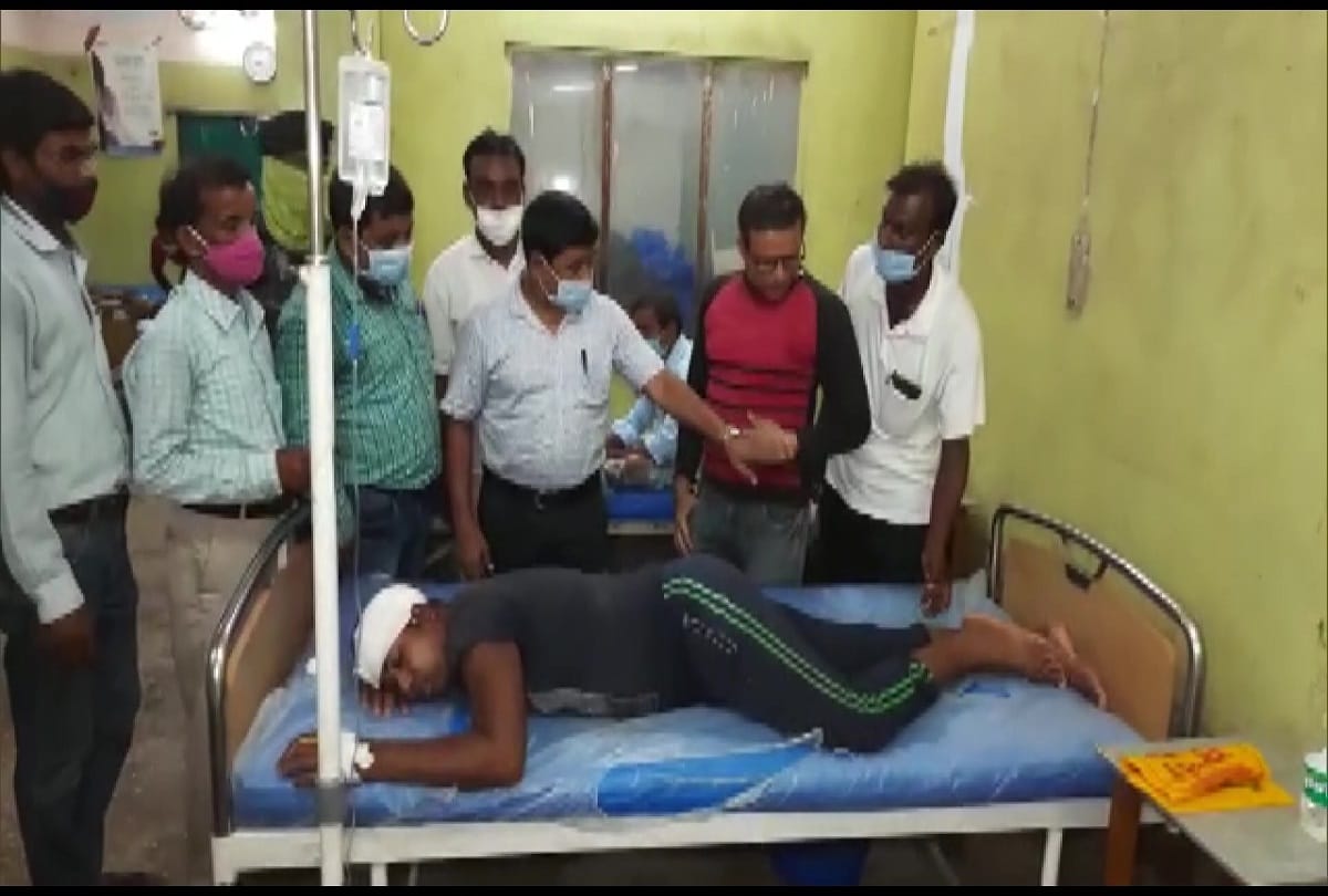 Sonamukhi BJP MLA Dibakar Gharami claims he was attacked by TMC in Bankura