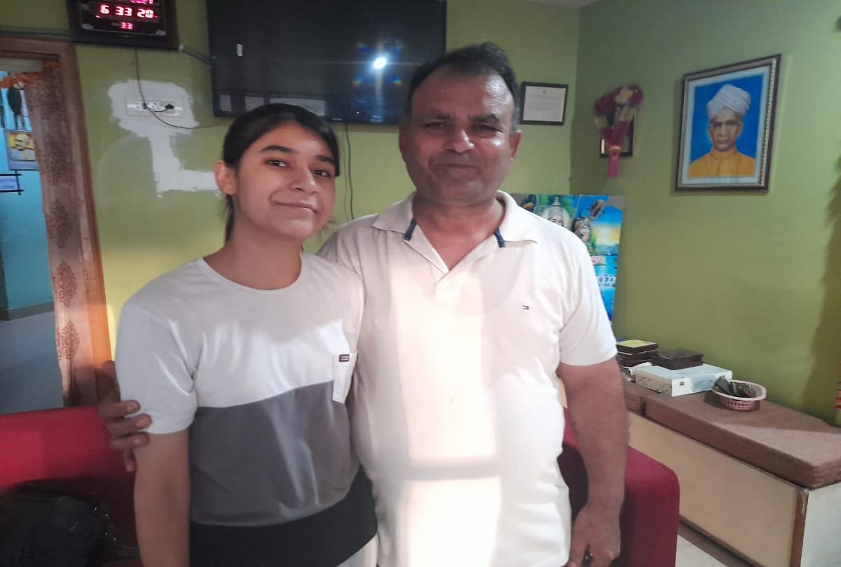 JKBOSE 12th Result Auto driver's daughter and Divyang student performed brilliantly