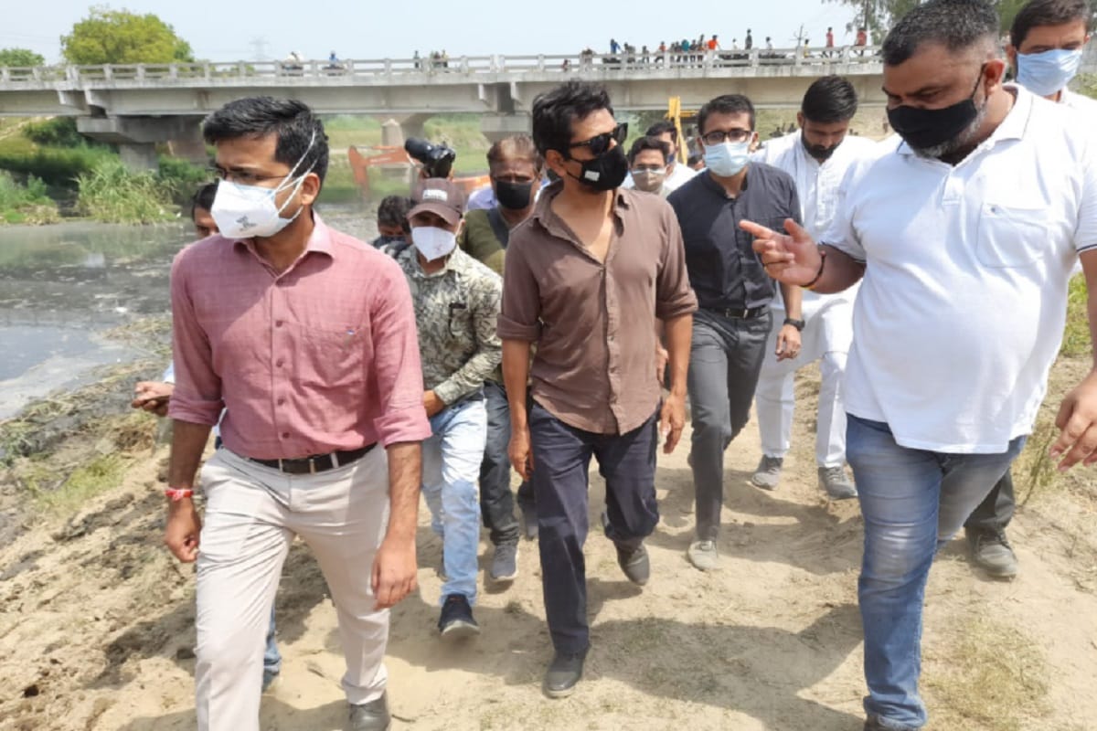 Actor Nawazuddin Siddiqui has open success secret in a program in Meerut