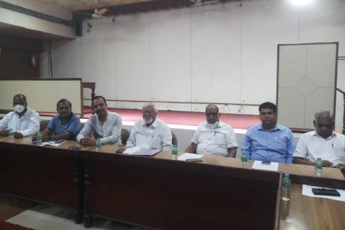 Now the election of Meerut College Management Committee will be held on one August