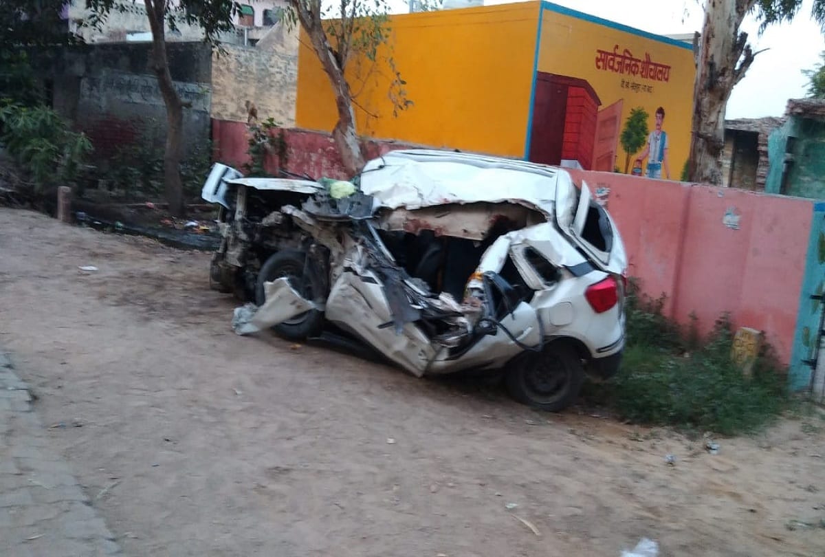 big road accident in ghaziabad car overturned after hitting the divider
