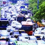 विकास मार्ग का हुआ ये हाल...