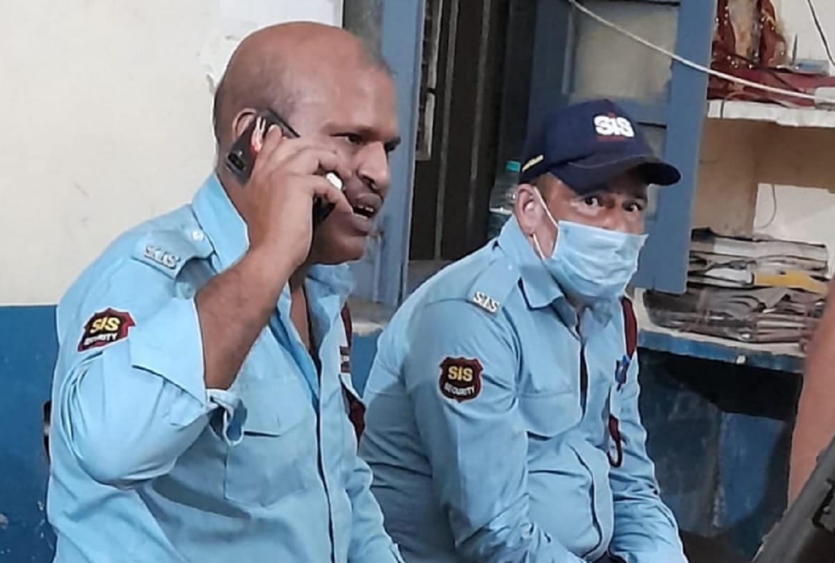 Meerut: Drunk ATM guard fired near IG office, two in custody