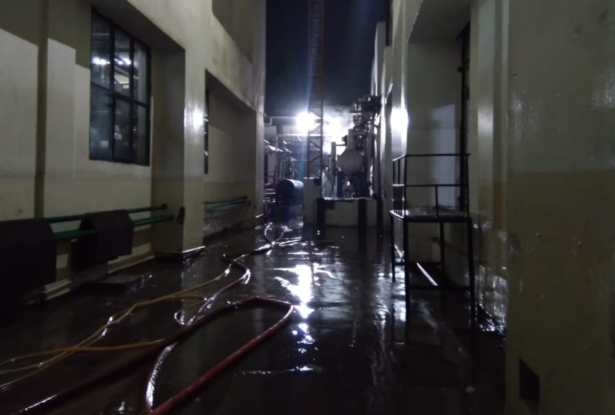 Ghaziabad milk plant leakage police evacuate 10 factories after leakage three notice were served earlier but no action taken by factories