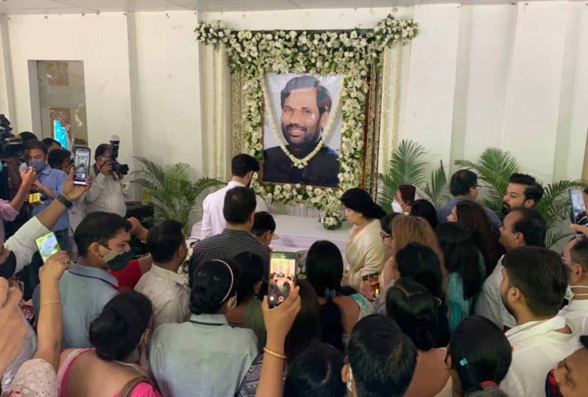 Bihar LJP News Chirag Paswan Chirag Paswan announced war with pashupati kumar paras along with Ashirwad Yatra