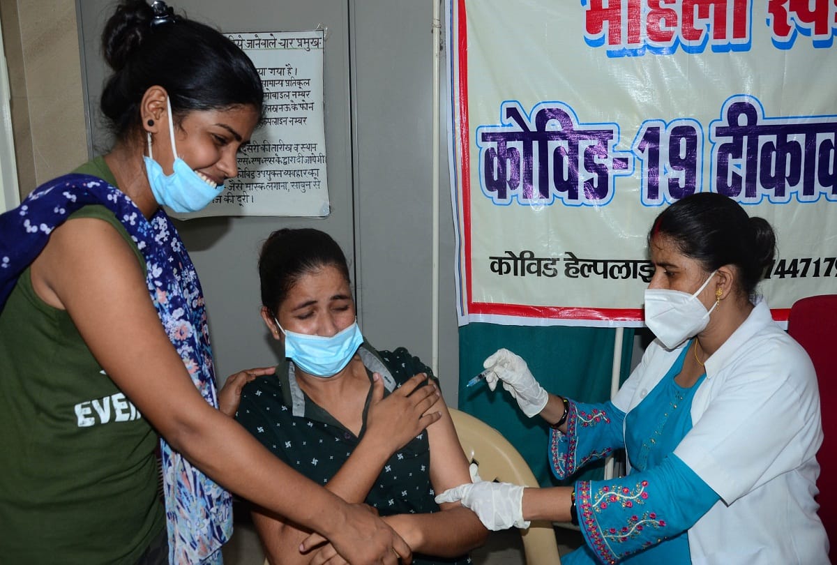 War with Corona: The number of people getting vaccinated in the district crosses nine lakhs