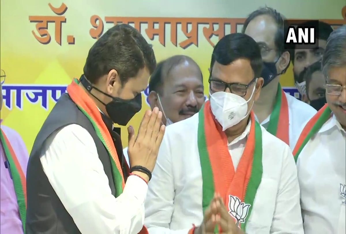 Maharashtra Former Congress Minister Kripashankar Singh joins Bhartiya Janata Party in Mumbai