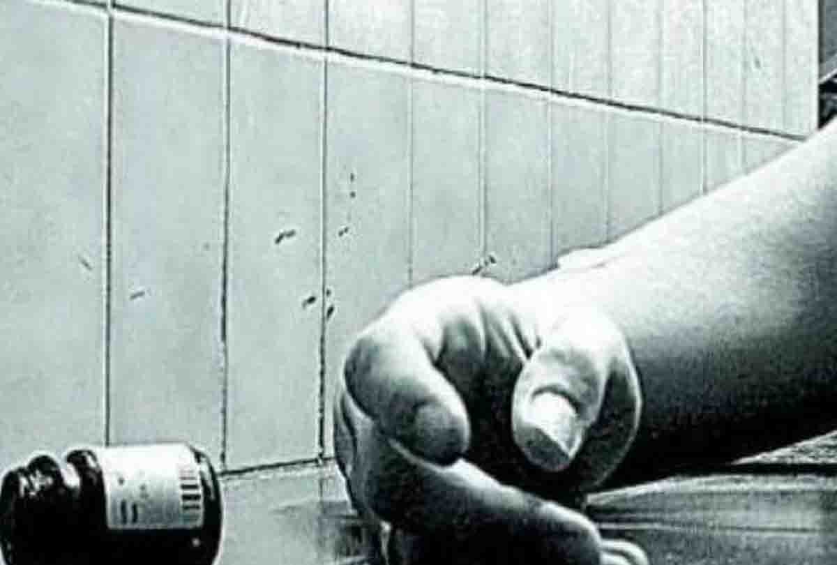 Computer operator of BEO office wrote suicide note before consuming poison