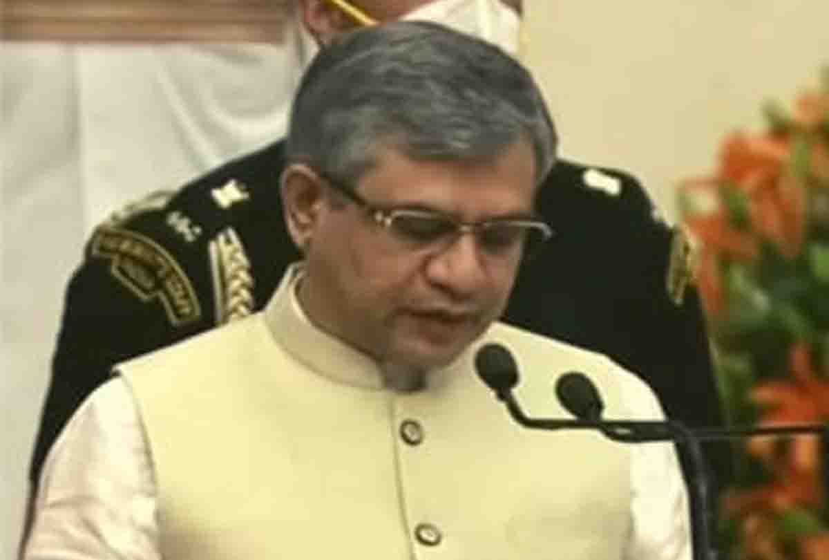 Cabinet Expansion: alumni of IIT Kanpur ashwini vaishnaw also included