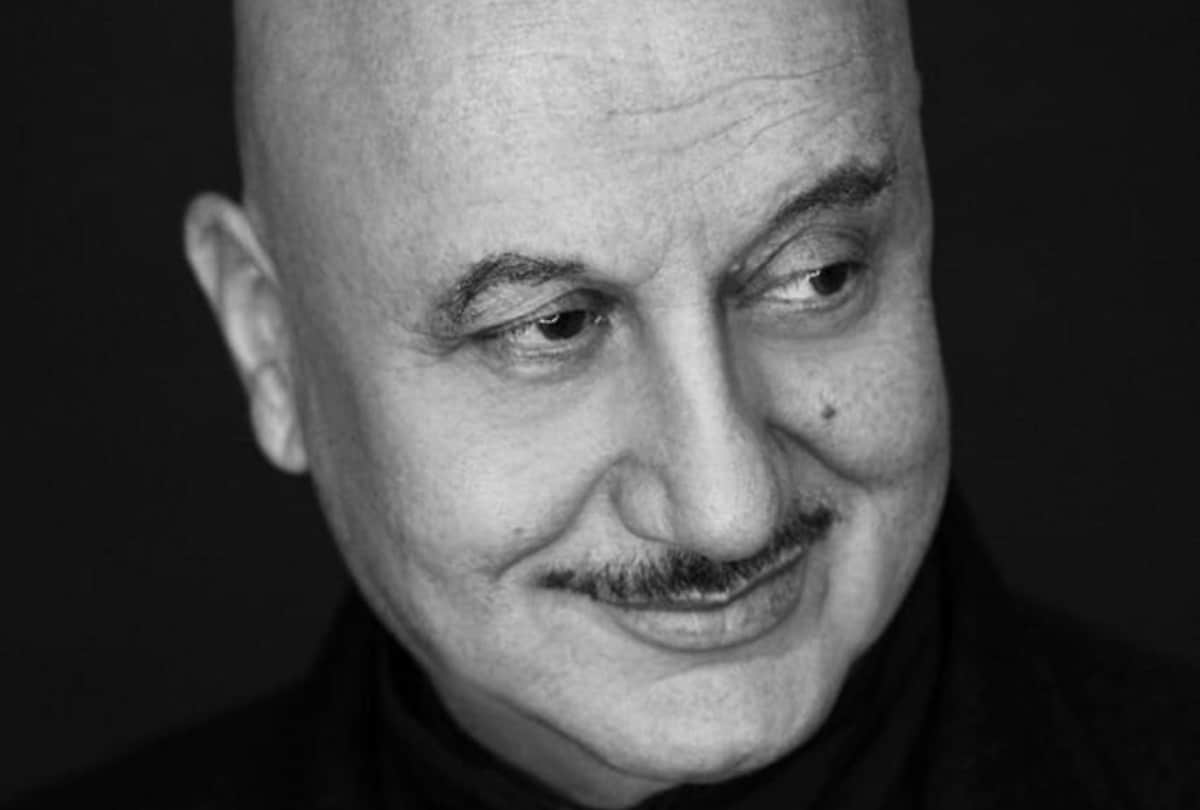 Anupam Kher shared a beautiful video of Himalayas from Nepal wrote Saw the miracle of nature