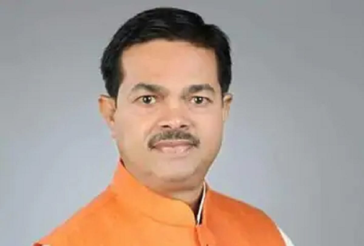 PM Modi cabinet reshuffle Budaun MP BL Verma takes oath