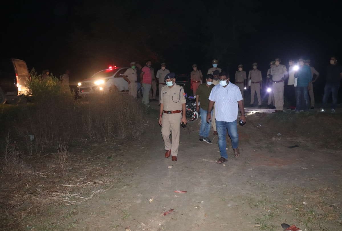 police Encounter shot in leg of prize animal smuggler in kushinagar
