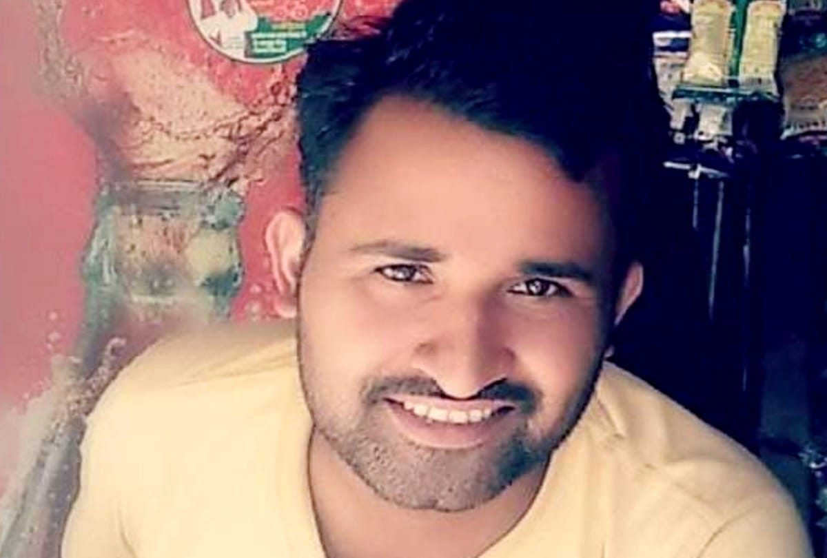man commits suicide by shooting himself in mainpuri