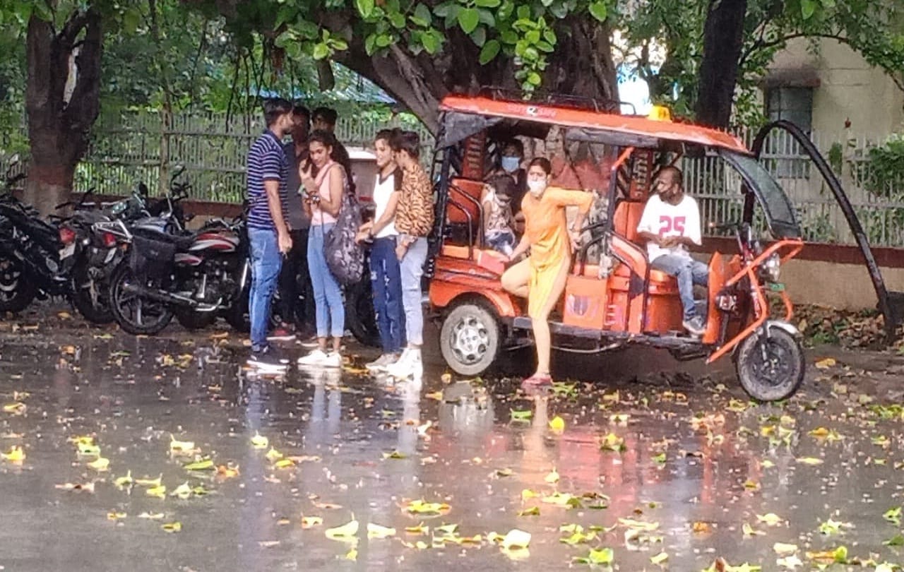 weather update Rain brought relief from humidity varanasi  know how weather will be for next few days