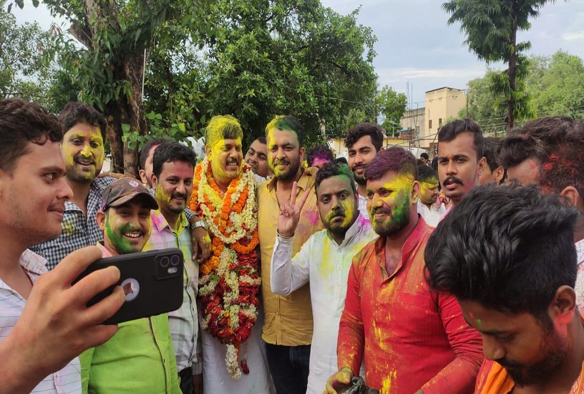 up block chief election 2021 BJP candidates elected unopposed from four blocks of Chandauli and two of Ghazipur