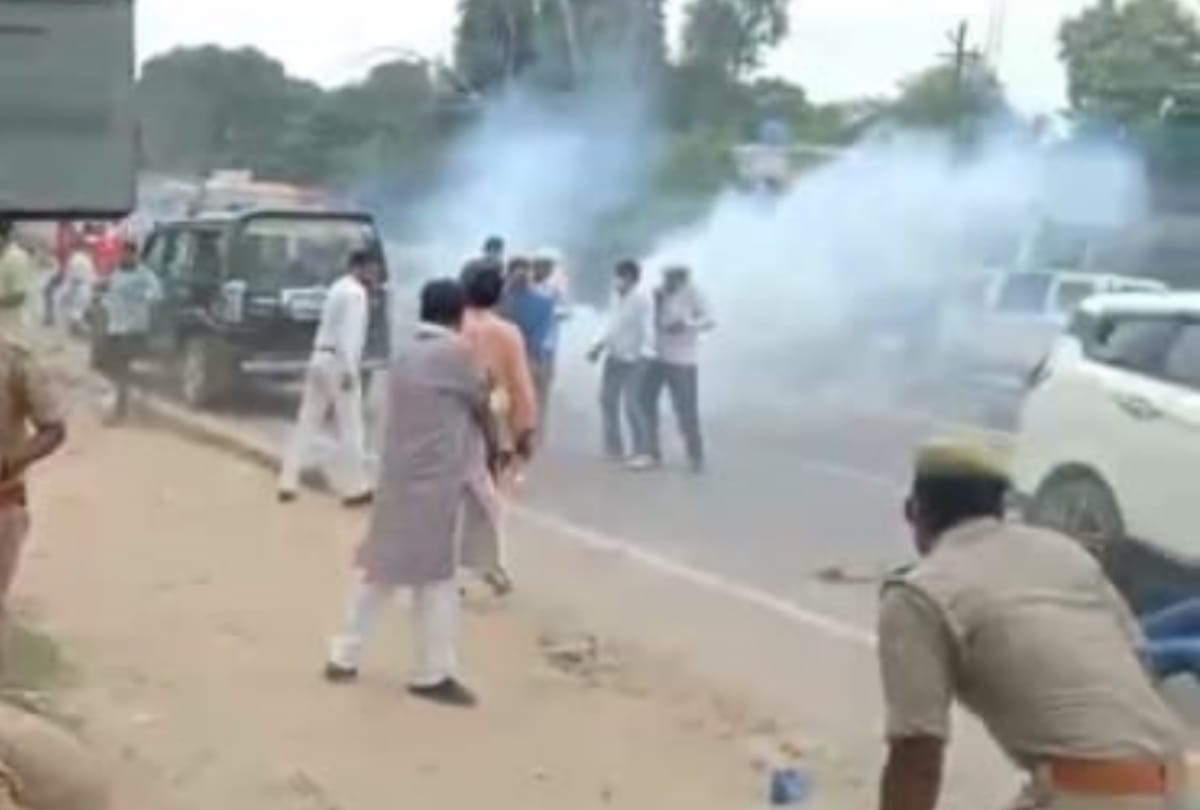 up block chief election 2021: firing and bomb blast in sitapur during nomination for block pramukh election.