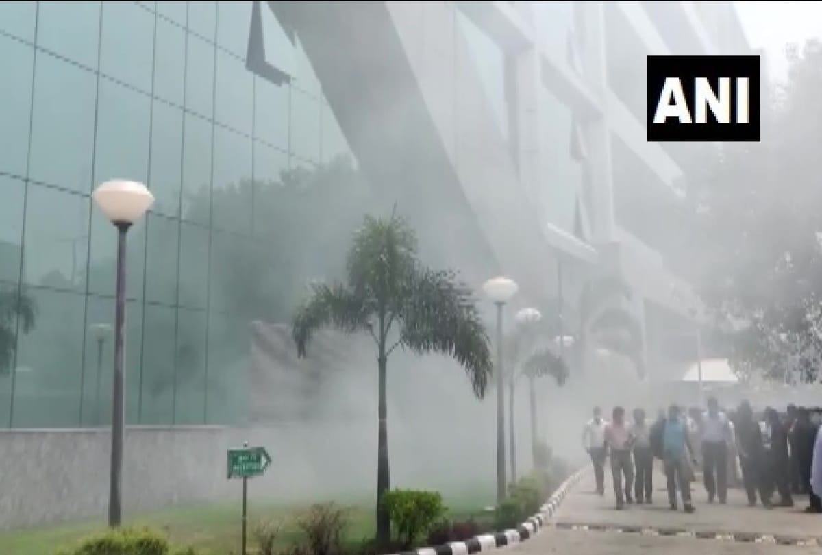 Delhi fire breaks out in cbi office situated at lodhi road fire brigades on spot all update