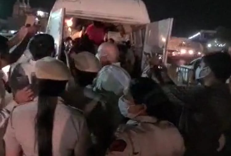 CM Flying Squad arrested 24 people including 12 girls in Prostitution and Gambling from Murthal