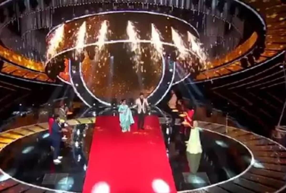 Indian Idol 12 Asha Bhosle unveils winner's trophy dances with Pawandeep Rajan