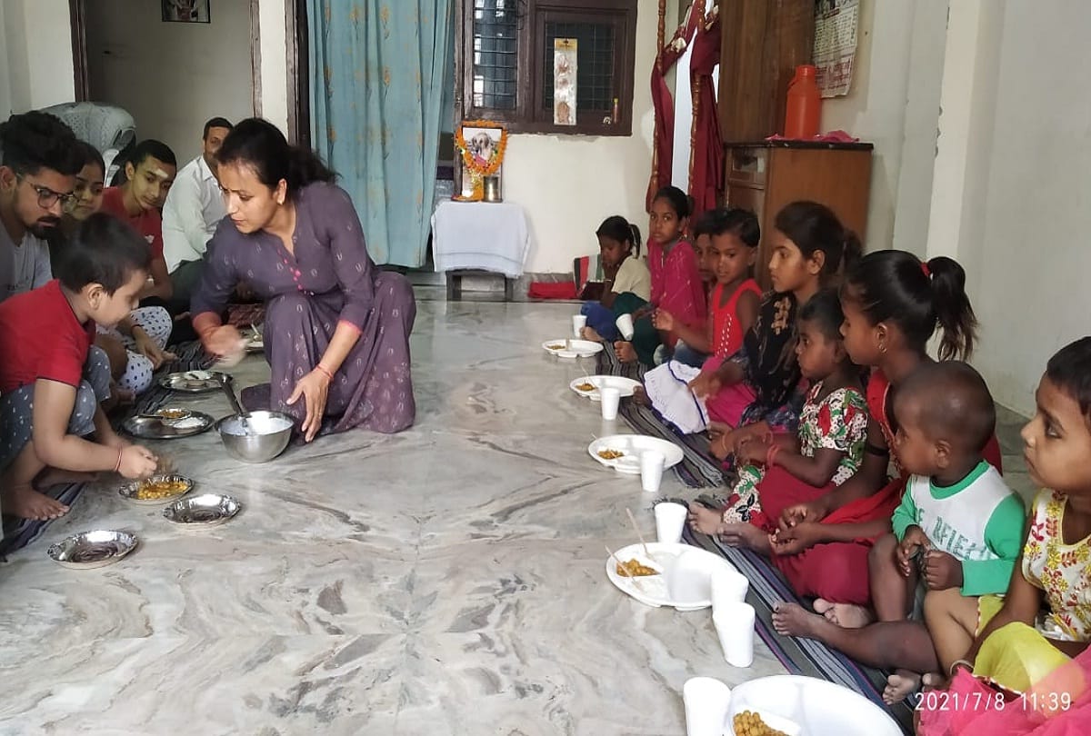 last rites of dog Hero food was provided to people havan done for soul peace planting in memory