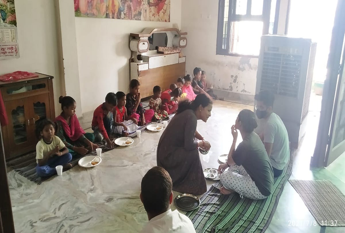 last rites of dog Hero food was provided to people havan done for soul peace planting in memory