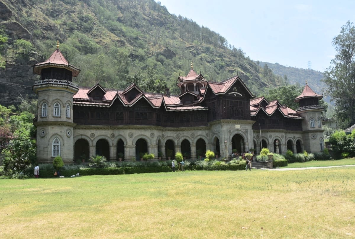virbhadra singh news: The kings of Bushahr princely state calls himself a descendant of Lord Krishna, know interesting things