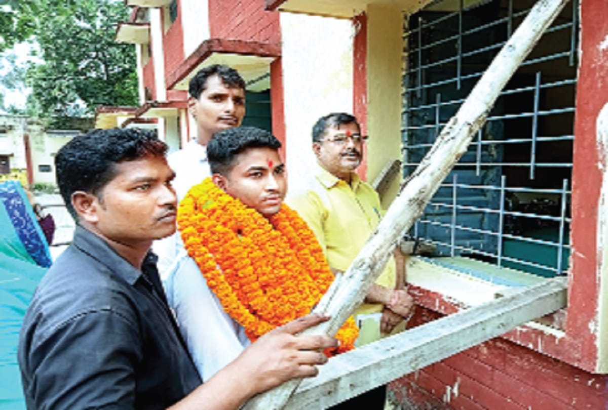 32 candidates in fray in twelve blocks in Pratapgarh