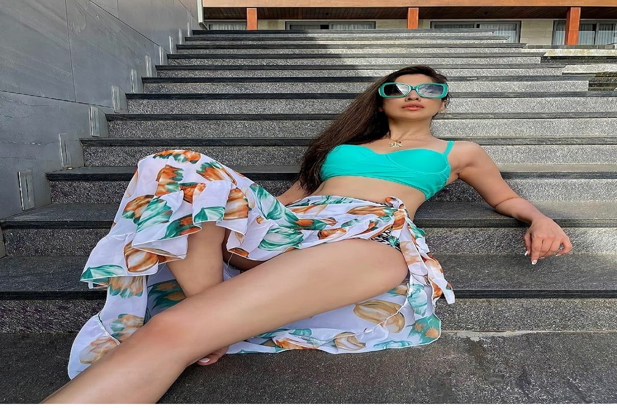 raai laxmi latest attractive photos in hindi