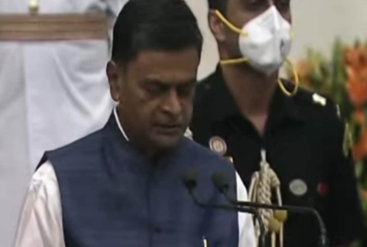 Modi cabinet reshuffle 2021 Know who are promoted in cabinet expansion