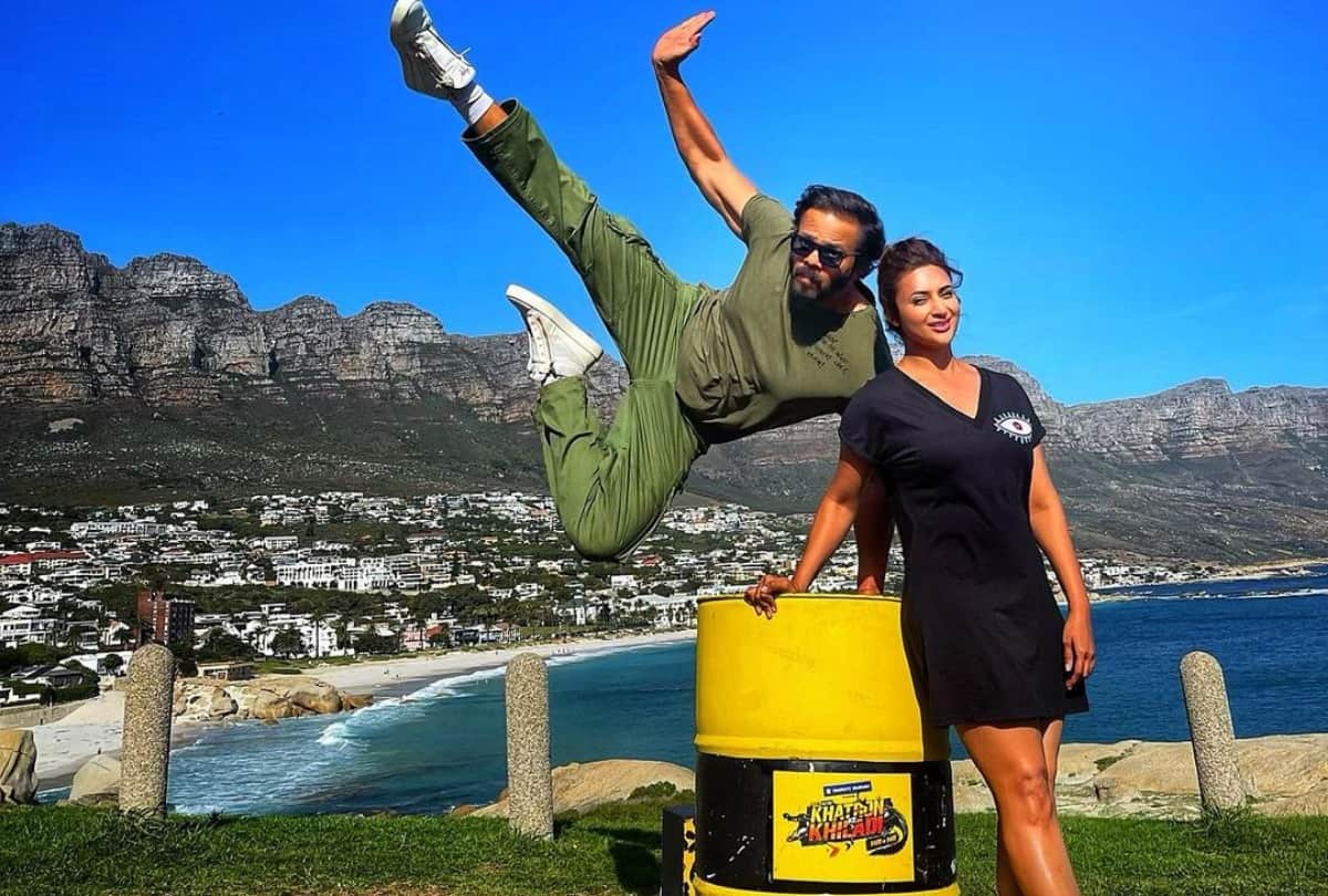 top news Akshay Kumar mother Aruna Bhatia in ICU and Siddharth Shukla family issued statement