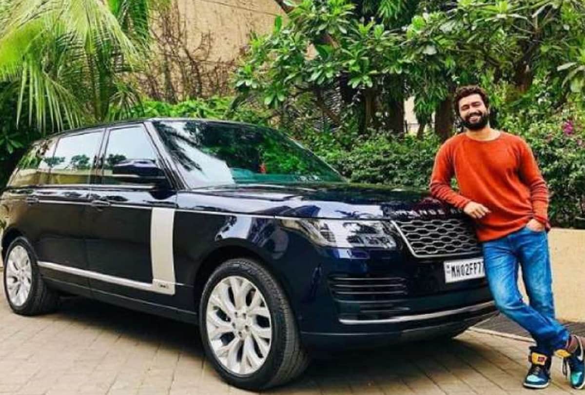 Vicky Kaushal shows off his hidden talent and Shares Ganpati Bappa Painting