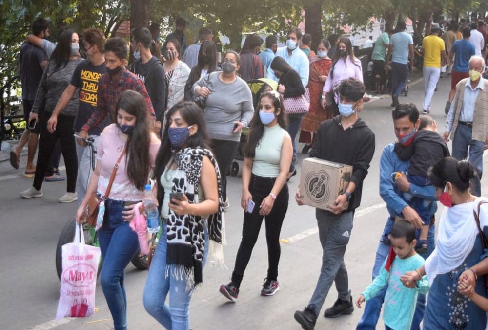 Uttarakhand News: Huge Crowd of tourists in Nainital And Mussoorie photos