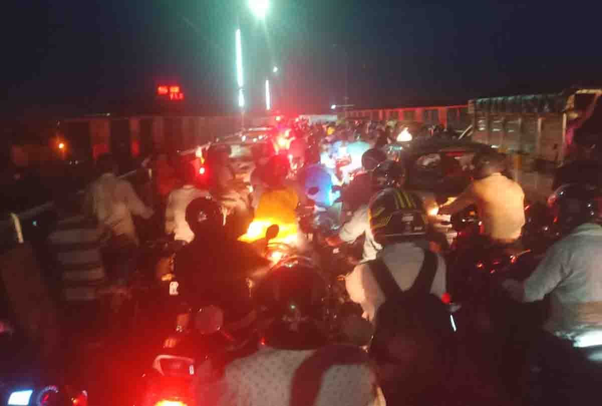 Monitoring of jams from Google Map: Police sitting in the center will challan with secret cameras