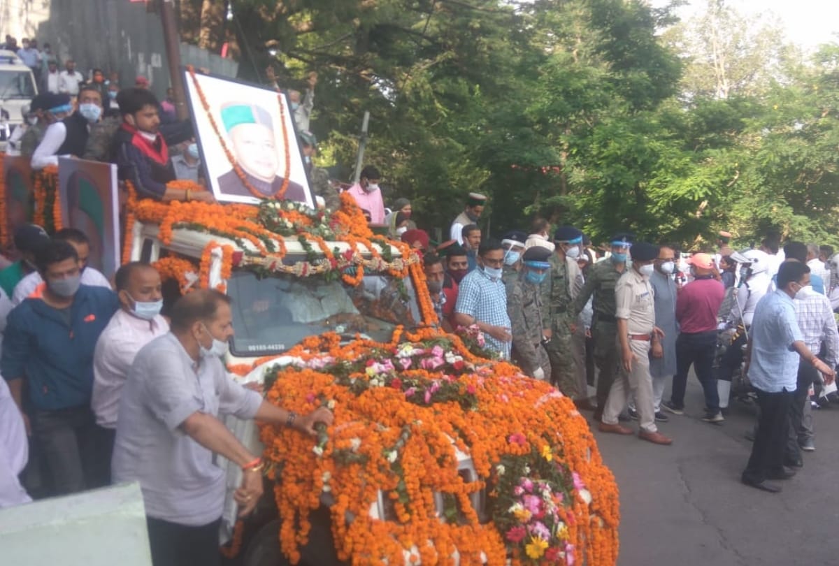 virbhadra singh demise news: former cm virbhadra singh body for antim darshan at ridge maidan shimla