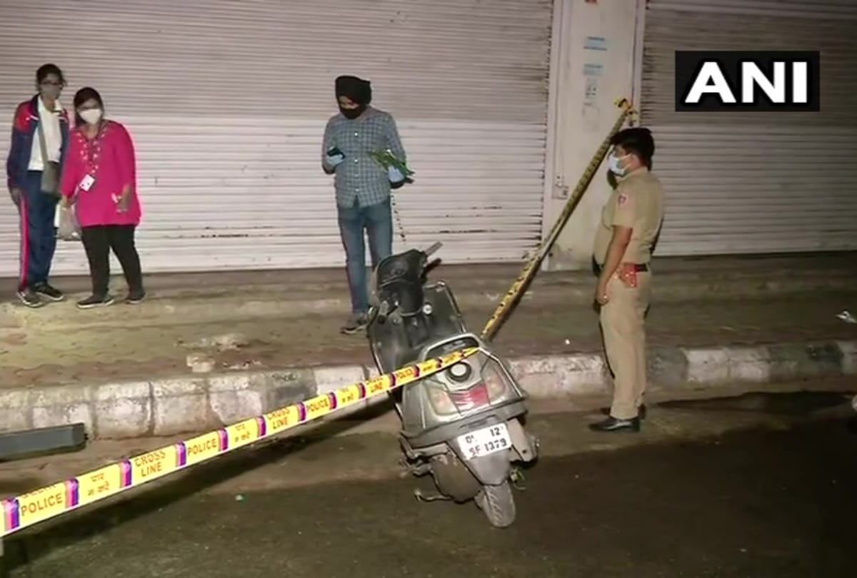 Delhi bara hindu rao firing on friday night two people died two taken in custody all update