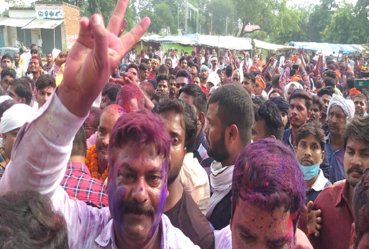 up block pramukh chunav 2021 election result in mau bhp wins at three seat independent candidate victory on two blocks Samajwadi party candidate loose