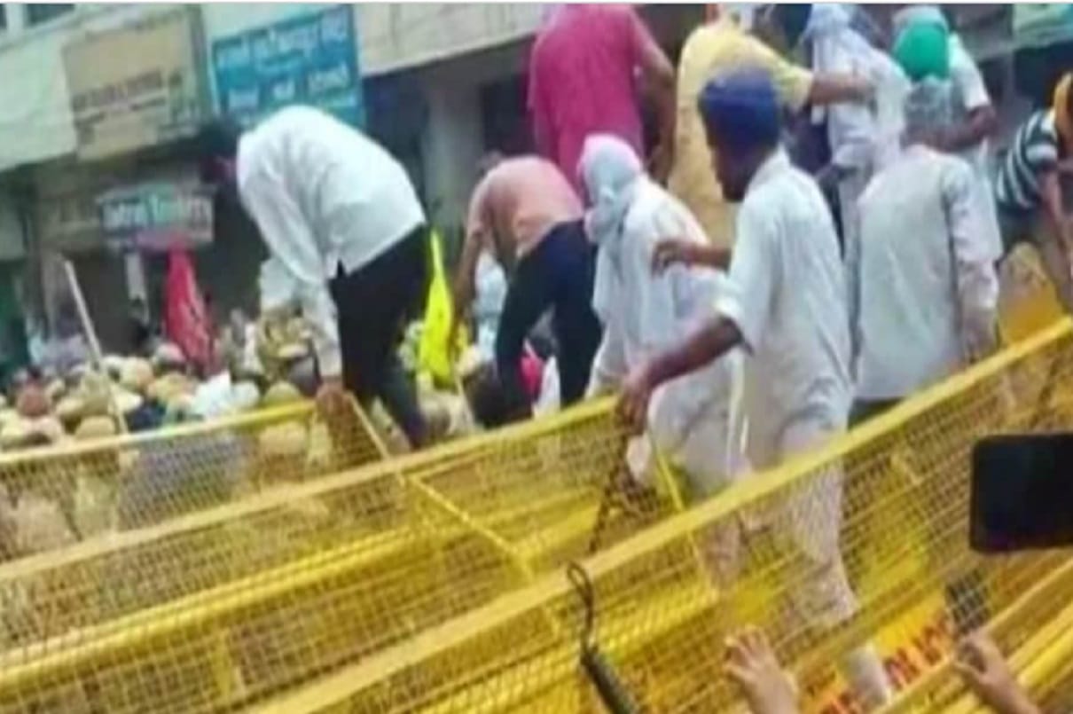 हरियाणा में किसान और पुलिस के बीच झड़प (फाइल फोटो)