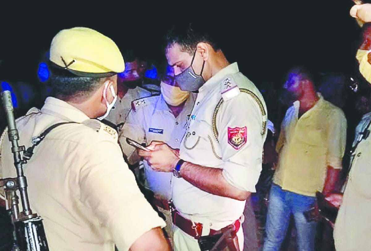 woman jumped in choti Gandak with child in Kushinagar