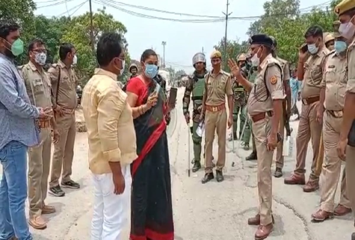 up block pramukh chunav 2021 election in chandauli BJP MLA sadhna singh made serious allegations against samajwadi party leaders said they capture certificates of BDC members two months ago