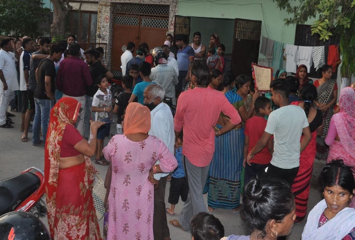 Agra 15 People Of The Family Of Drowned In Saryu River Seven Died Funeral Today