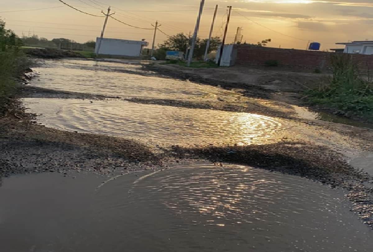 Jammu and Kashmir: Half an hour of rain caused waterlogging, water entered people's homes in low-lying areas