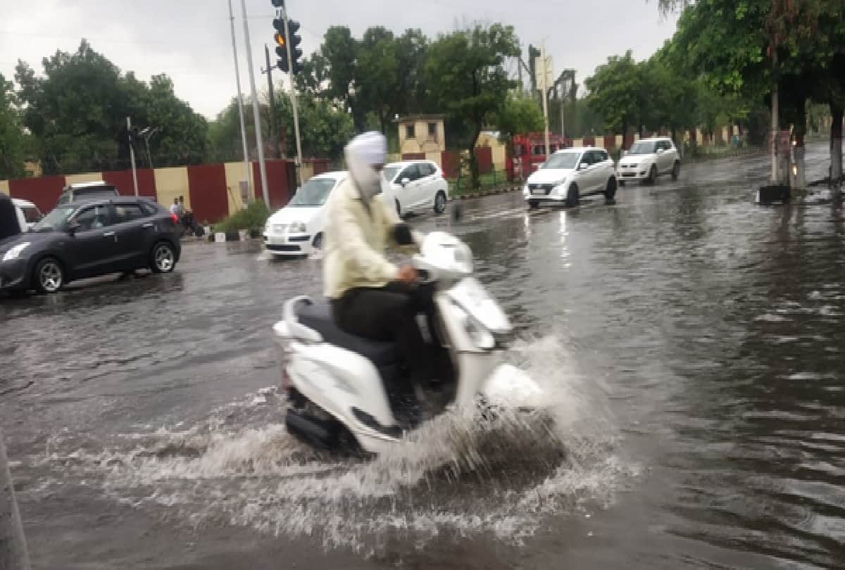 Jammu and Kashmir: Half an hour of rain caused waterlogging, water entered people's homes in low-lying areas