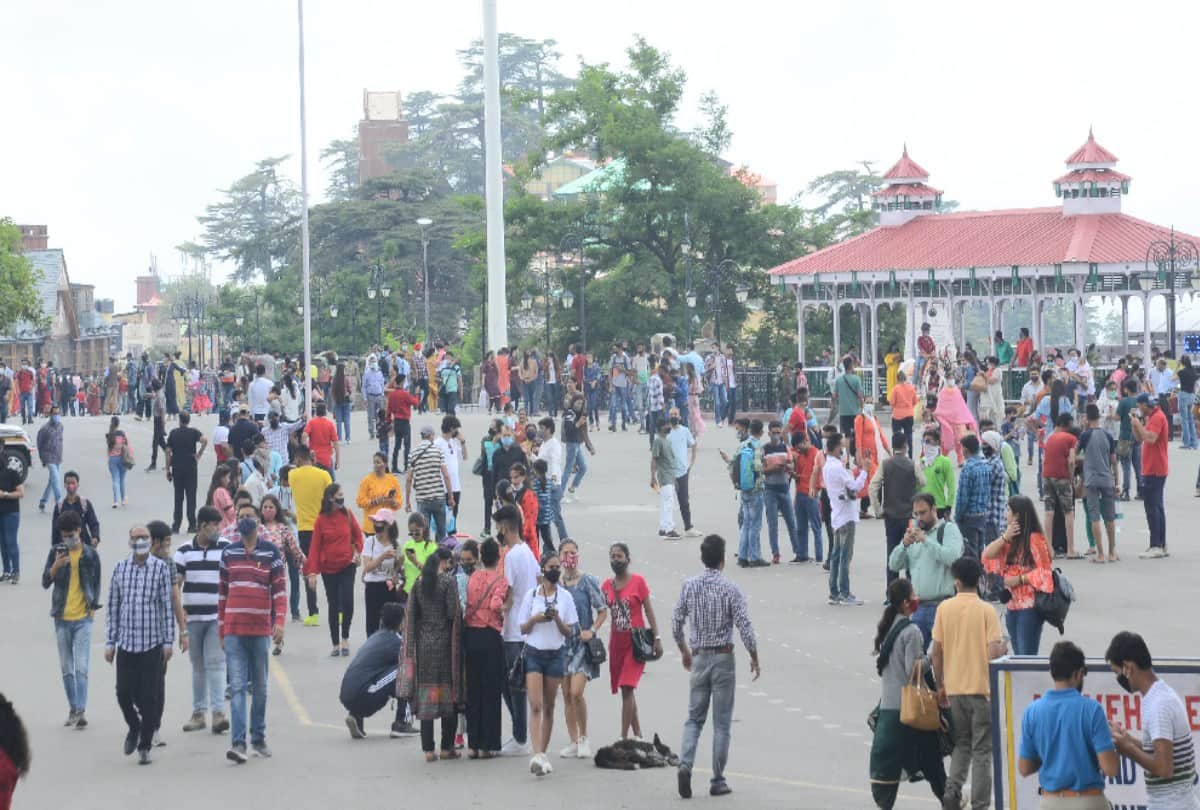 Tourist guide There is a gathering of tourists from Uttarakhand to Himachal pradesh if you are going for a trip keep these four things in mind