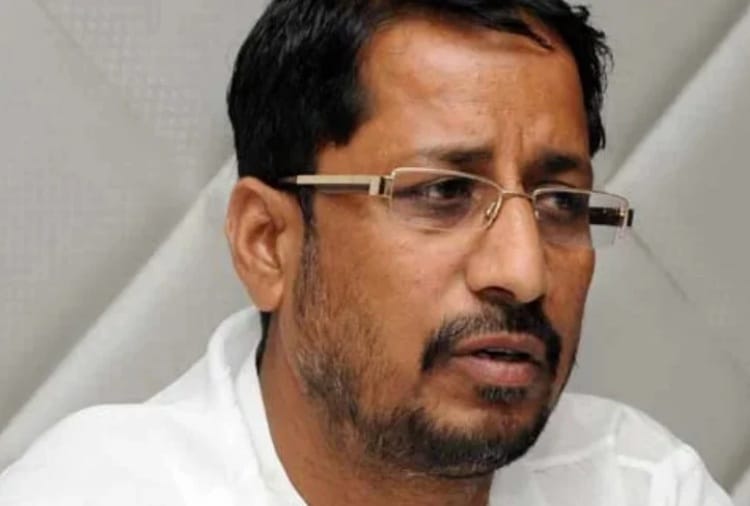 Former minister Anil Joshi gave the first reaction after expulsion from the party