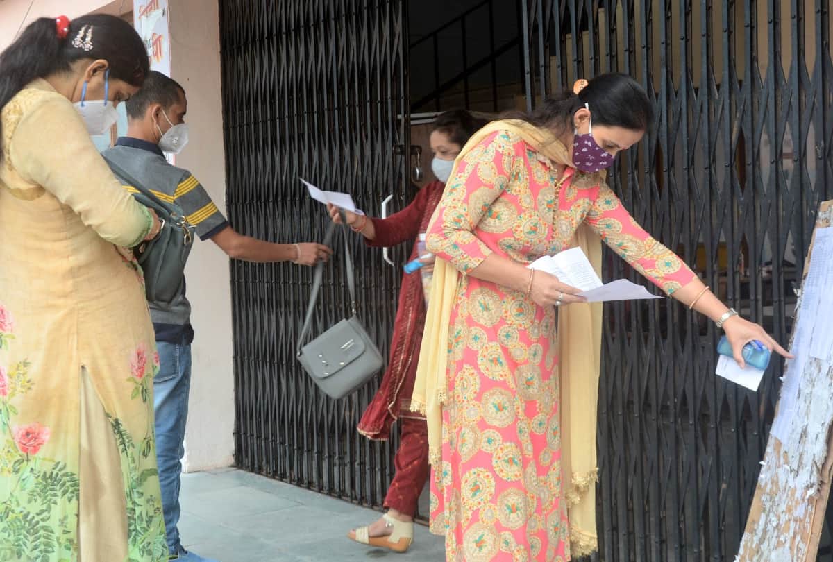 himachal pradesh teacher eligibility test 2021 for TGT Arts and TGT Medical at 82 Exam centres in himachal pradesh